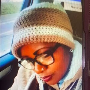 Meet your Posher, Naomi